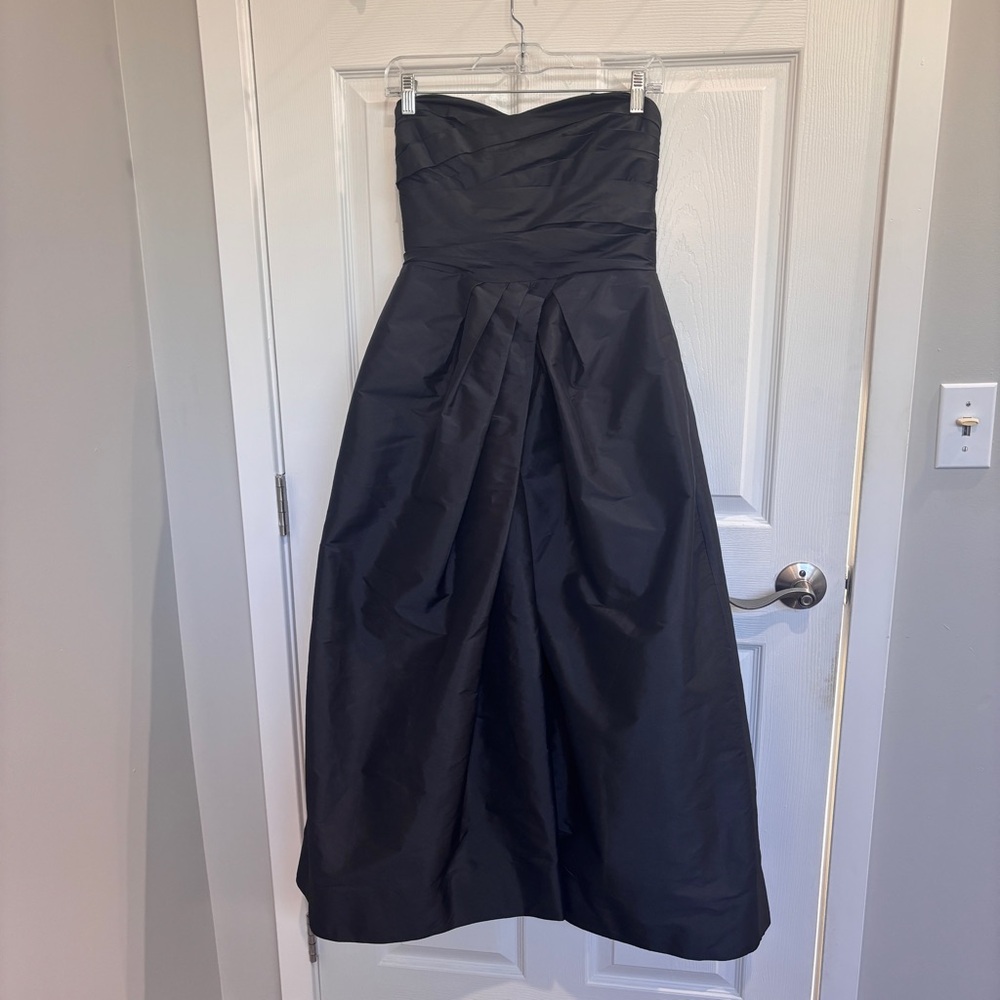 Monique Lhuillier Black Strapless Gown